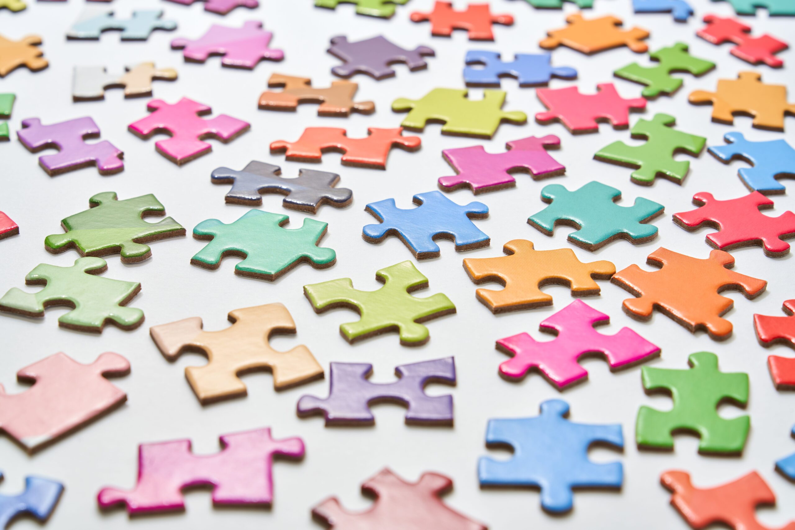 Puzzle pieces representing personalized B2B customer communication